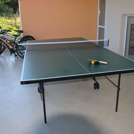 Orange 4*