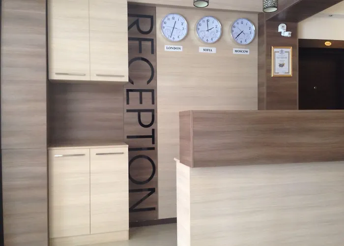 Orange Aparthotel 4*