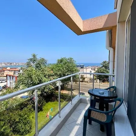 Orange Apartmanhotel Szozopol