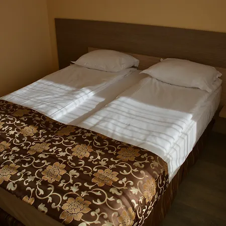 Lägenhetshotell Orange 4*